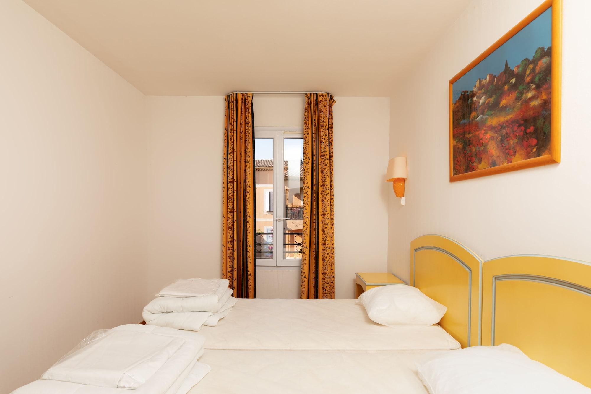 Sowell Residences Les Mazets Arles Bagian luar foto