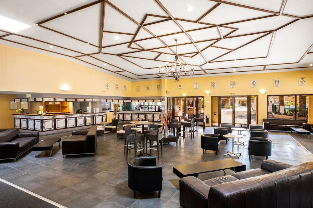 Sowell Residences Les Mazets Arles Bagian luar foto
