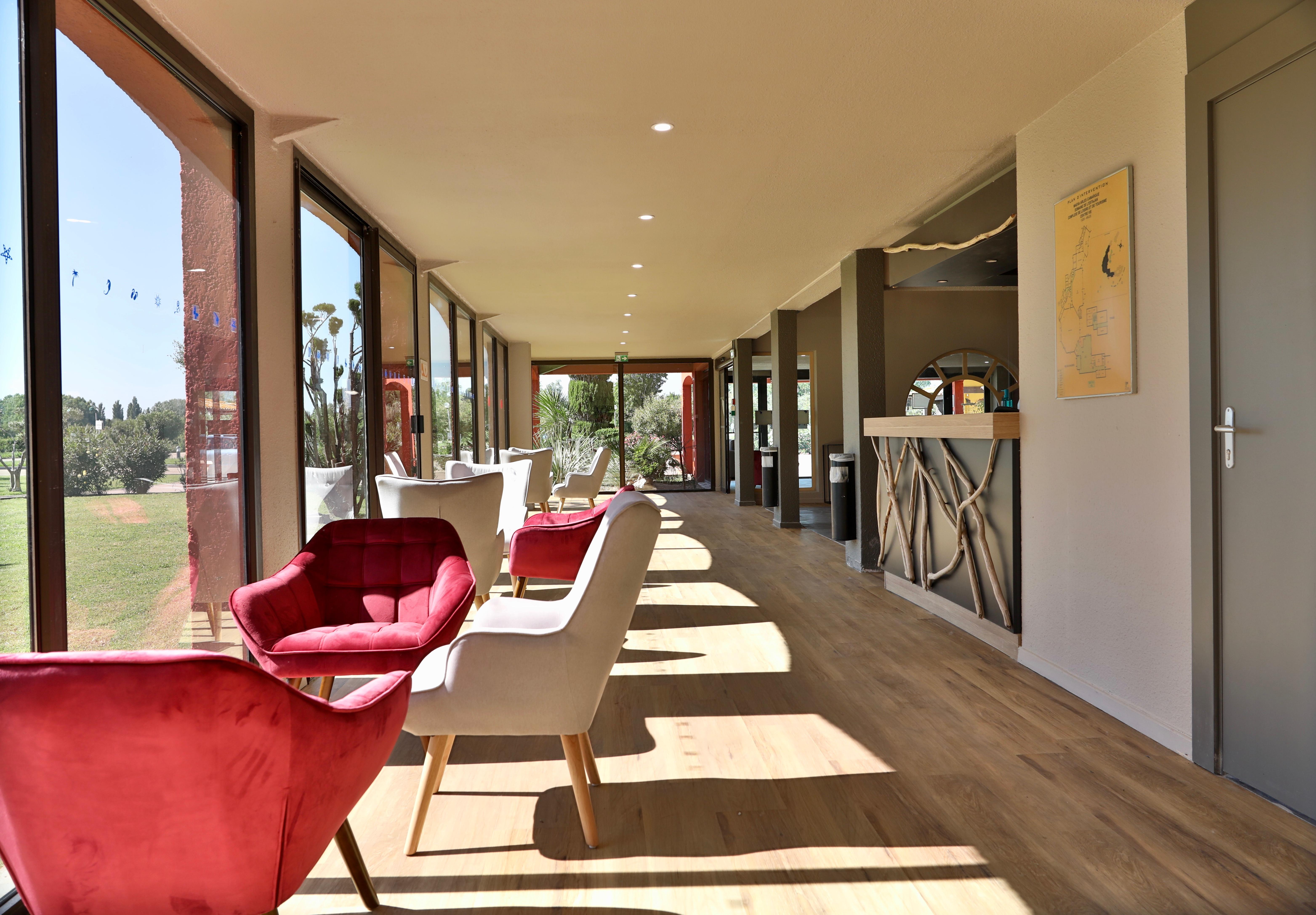Sowell Residences Les Mazets Arles Bagian luar foto