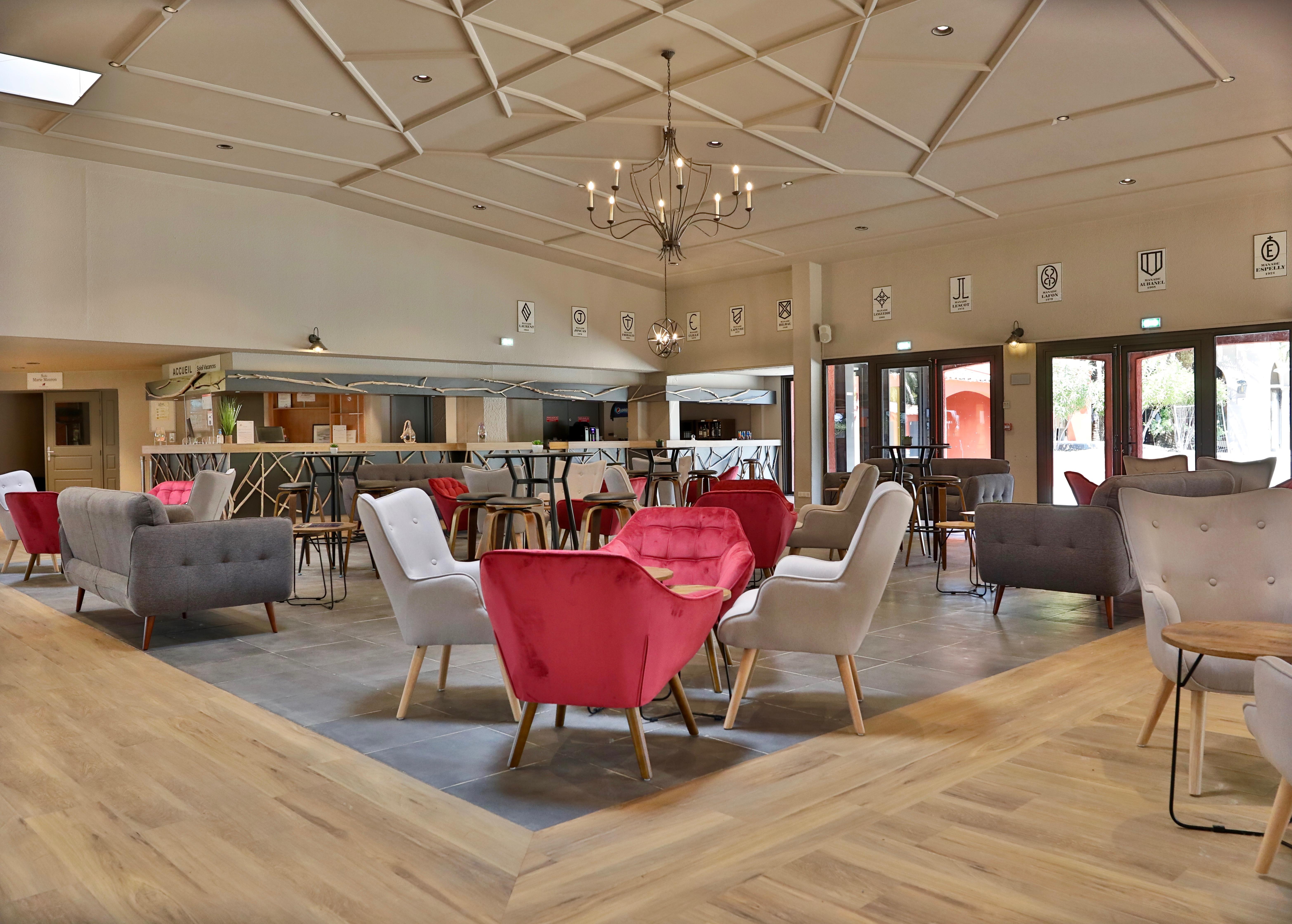 Sowell Residences Les Mazets Arles Bagian luar foto